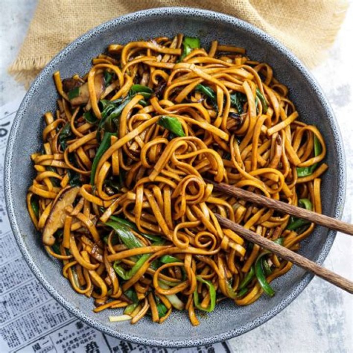 Canton Mi: A Culinary Journey Through Authentic Chinese Noodles