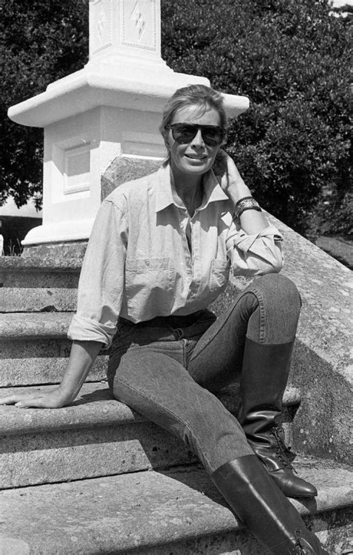 Cassandra Harris: A Glimpse into the Life of a Talented Actress