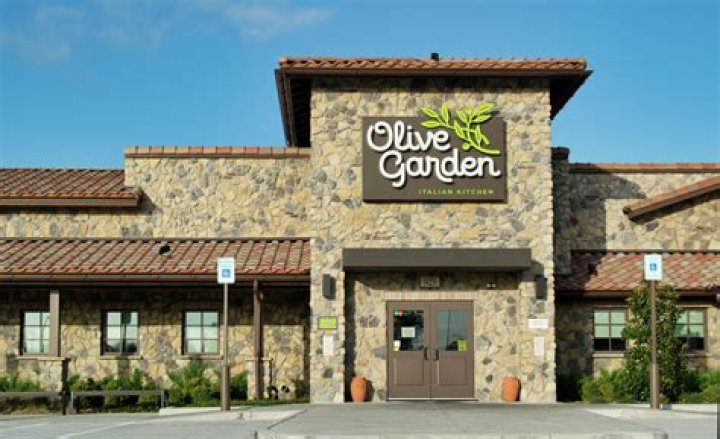 Discovering Olive Garden in Roseville, MN: A Culinary Journey
