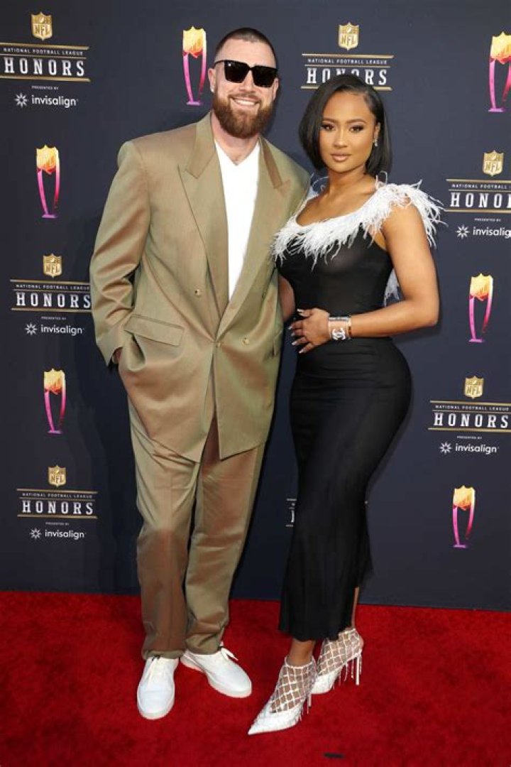 Kayla Nicole Pregnant: Unveiling the Journey of Motherhood
