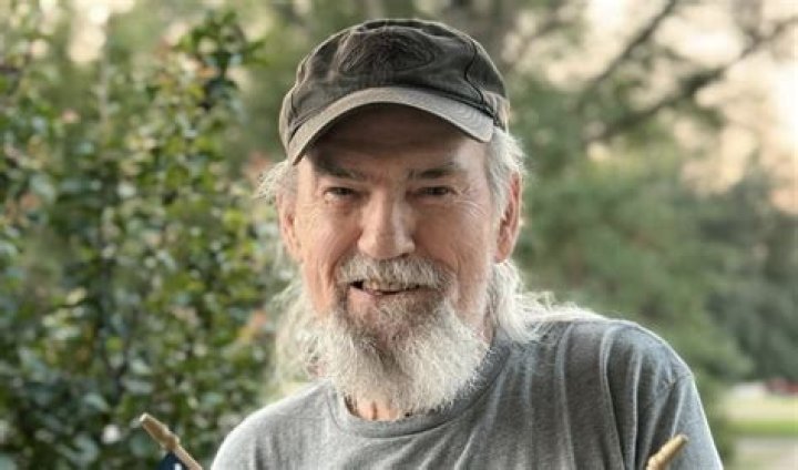 Si Robertson's Net Worth: Exploring the Wealth of a Duck Dynasty Star