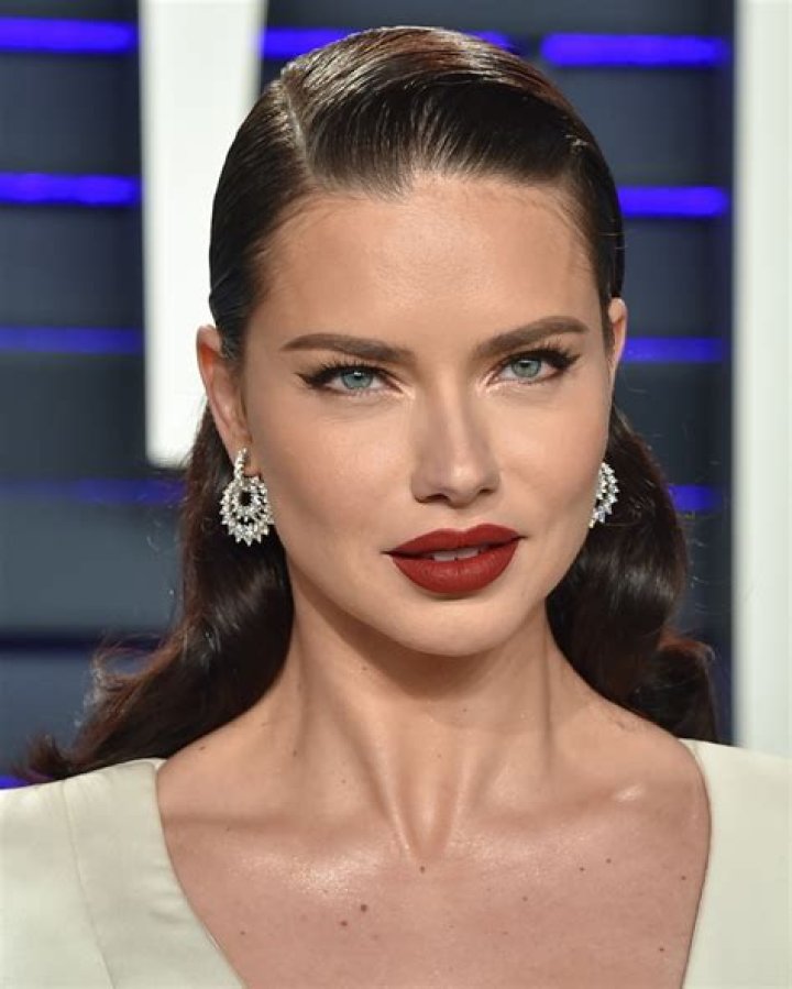 Unveiling the Life of Adriana Lima's Sister: A Journey Beyond Modeling