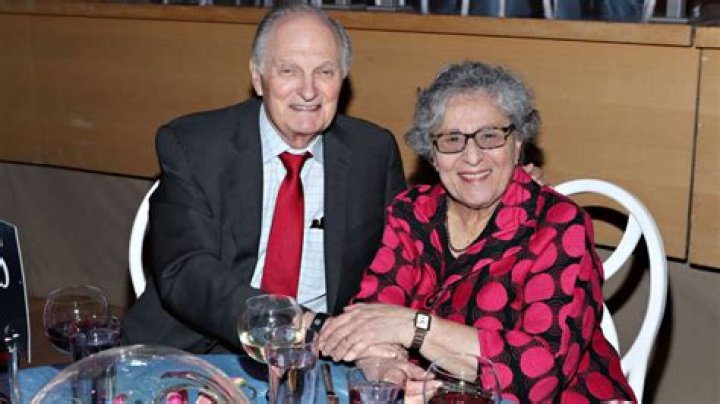 Unveiling the Net Worth of Alan Alda: A Journey Through His Life and Success