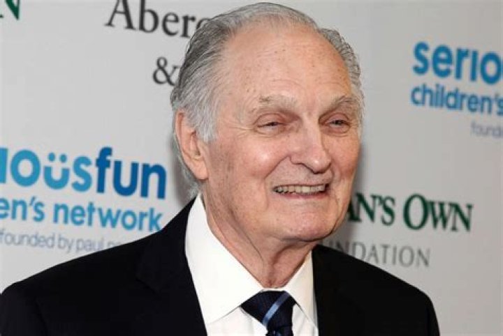 What Is Alan Alda's Net Worth? A Deep Dive into the Iconic Actor's Wealth